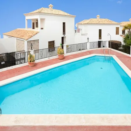 Duplex With Pool *